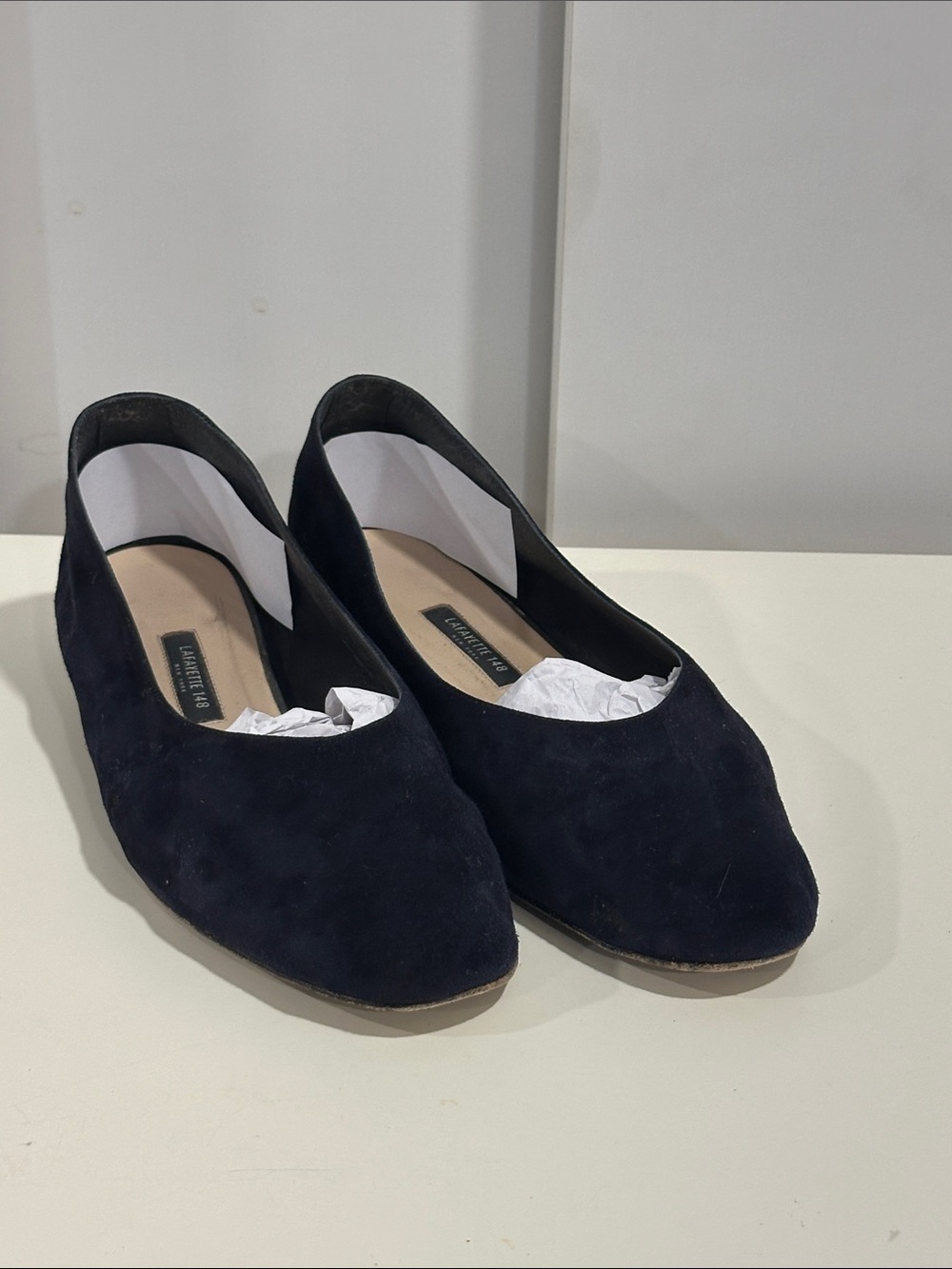 Lafayette 148 New York Women's Leather Round-Toe Flats size EU 38.5 US 8